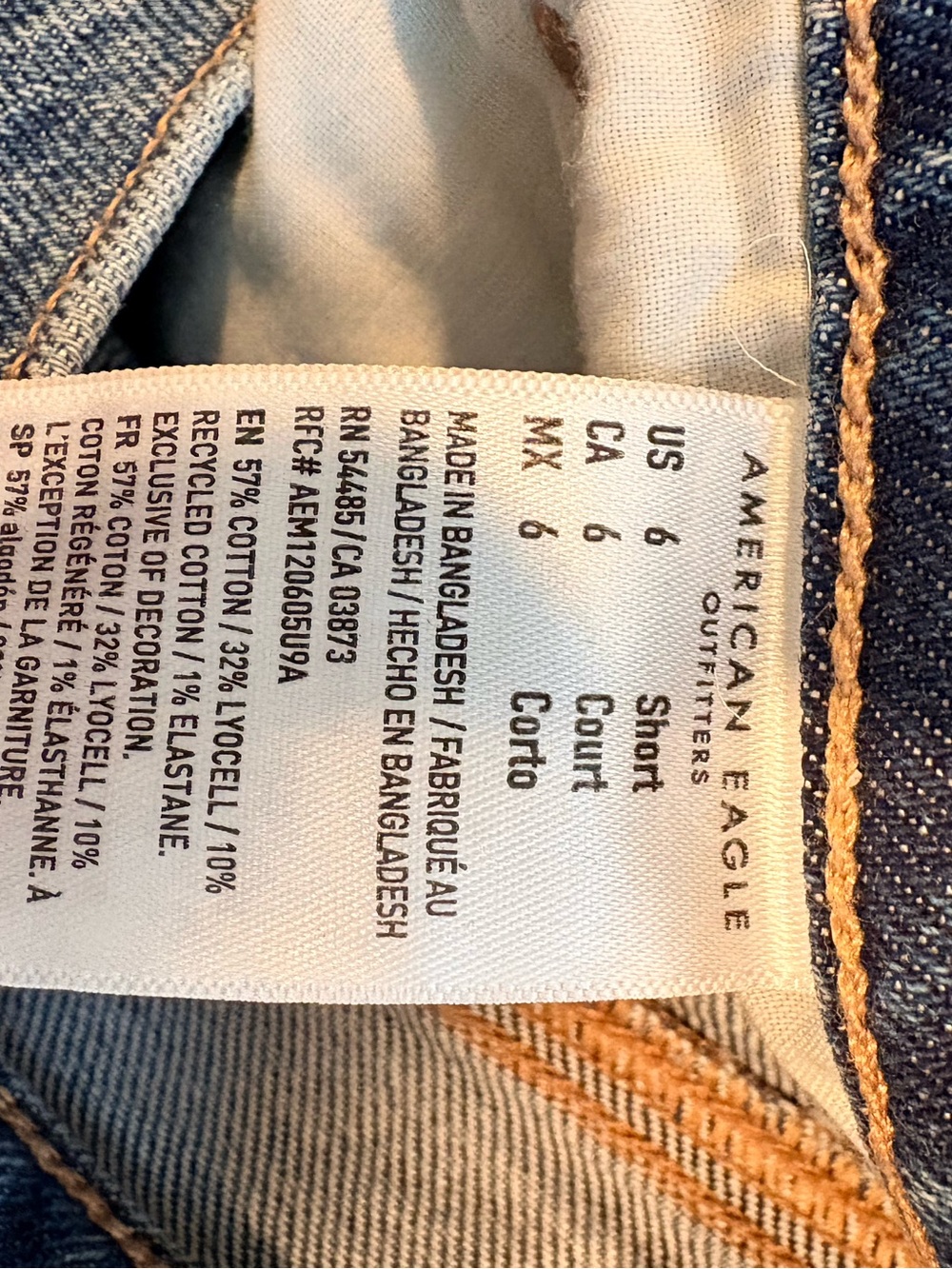 American Eagle Barrel Jeans - Picture 6 of 6